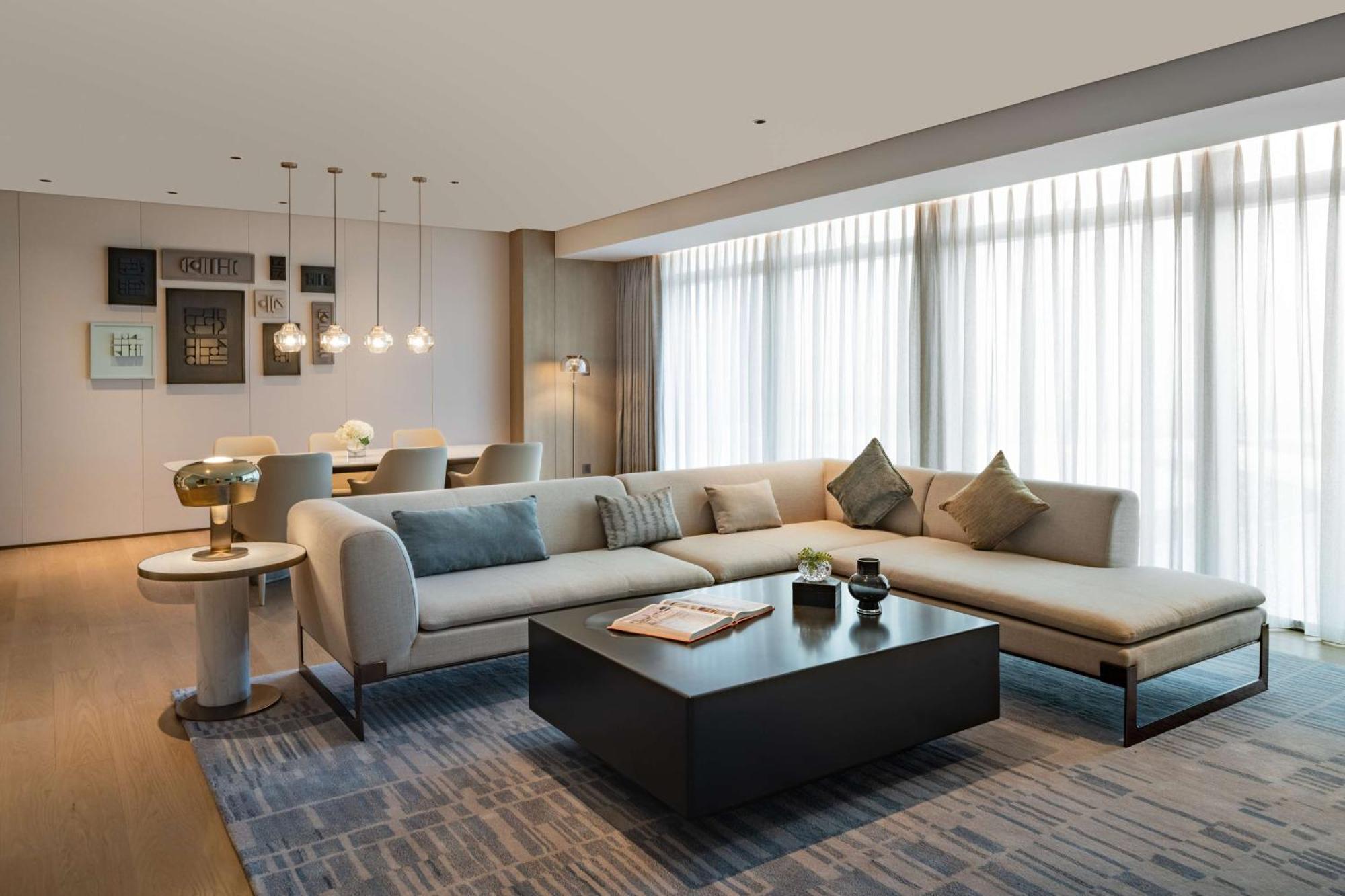 Hilton Shenzhen World Exhibition & Convention Center - Only 5 Minutes' Walk To Wecc Hotel Kültér fotó
