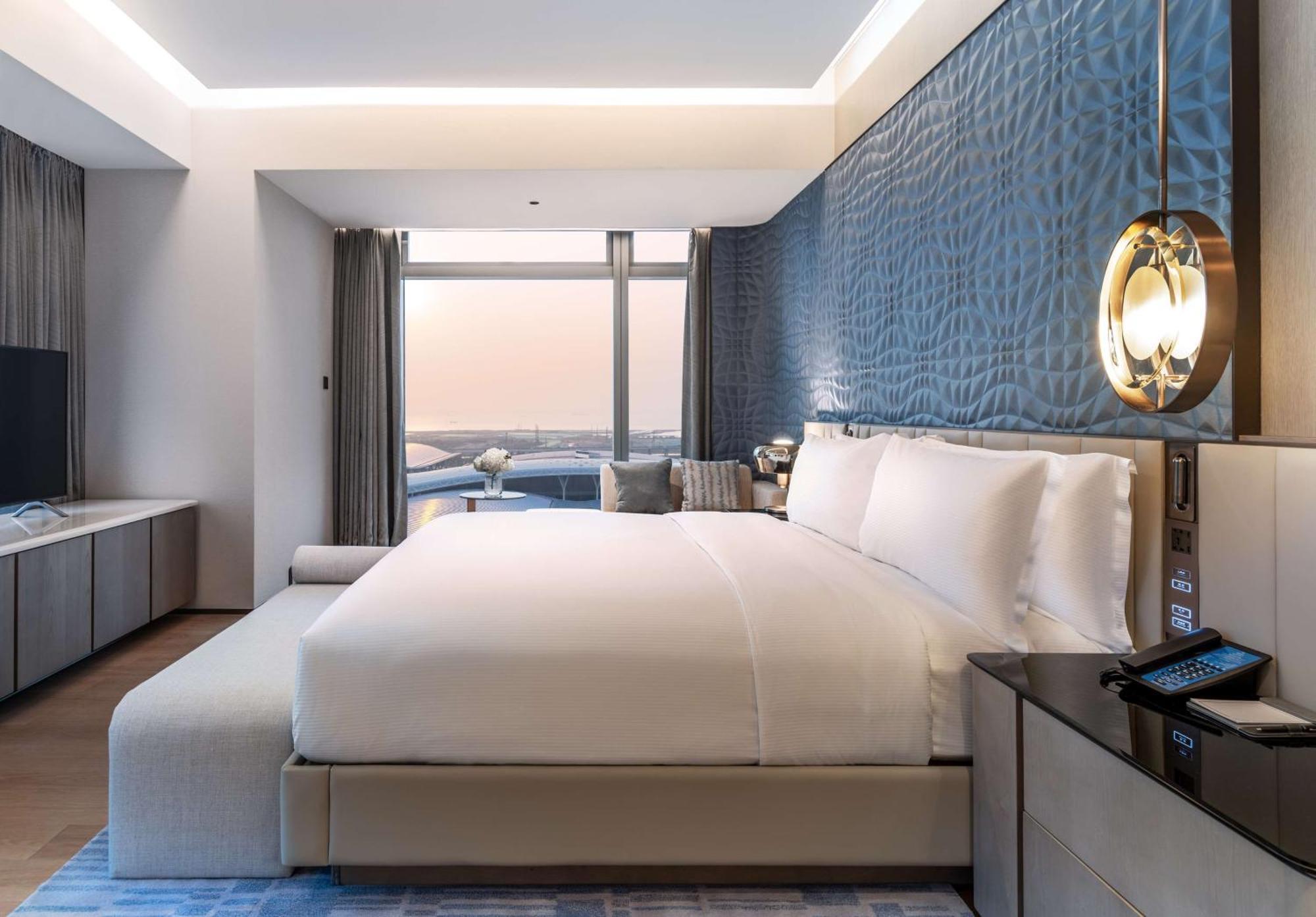 Hilton Shenzhen World Exhibition & Convention Center - Only 5 Minutes' Walk To Wecc Hotel Kültér fotó